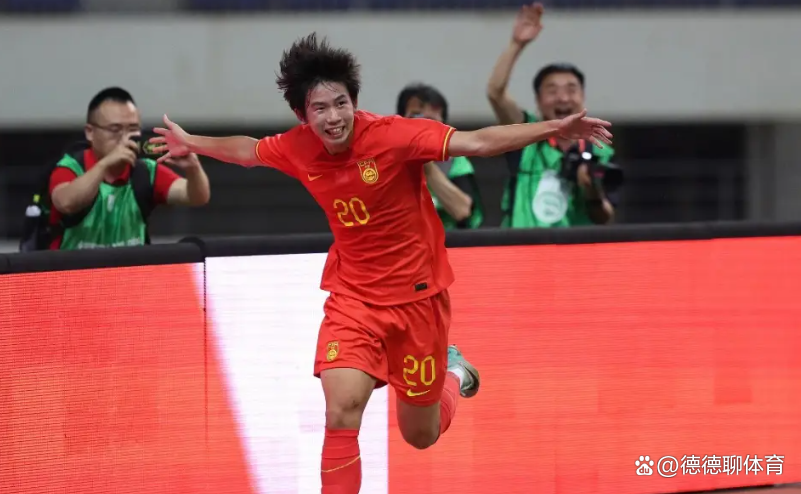 关于今晨葡超传出新动向，上海申花豪取连胜，管理层表态——引发热议，赛季目标并未改变的信息-九游娱乐网站